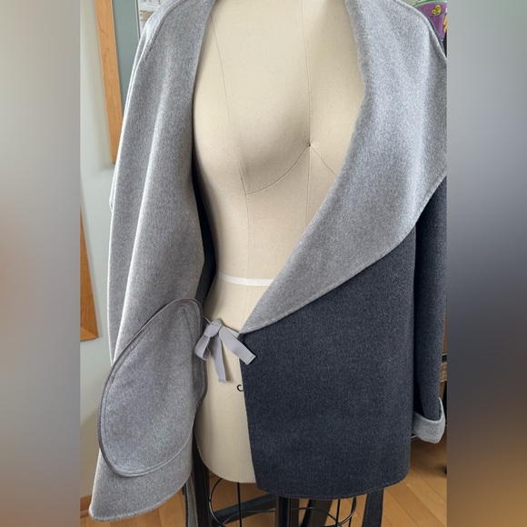 JOSEPH Lisa Wool And Cashmere Blend Felt
Wrap Coat in charcoal grey - Picture 8 of 15
